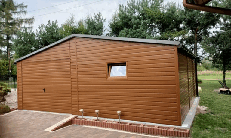 Garaż blaszany krok po kroku – od projektu do montażu