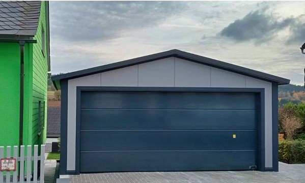 garaż z płyty warstwowej 6x6m